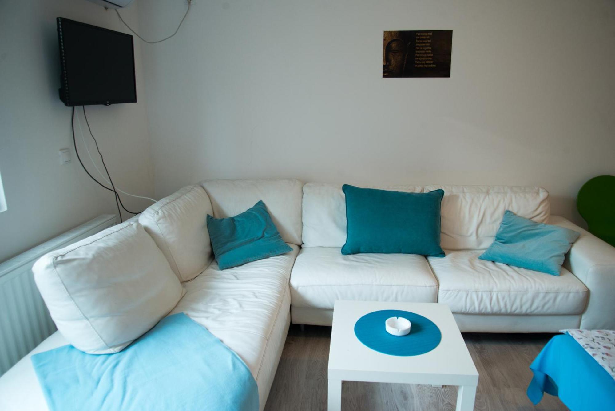 Blue Apartman Ni Exterior foto
