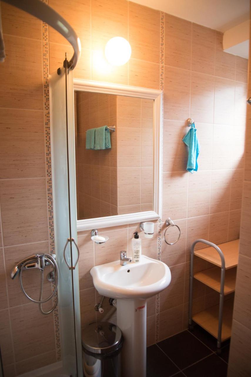 Blue Apartman Ni Exterior foto